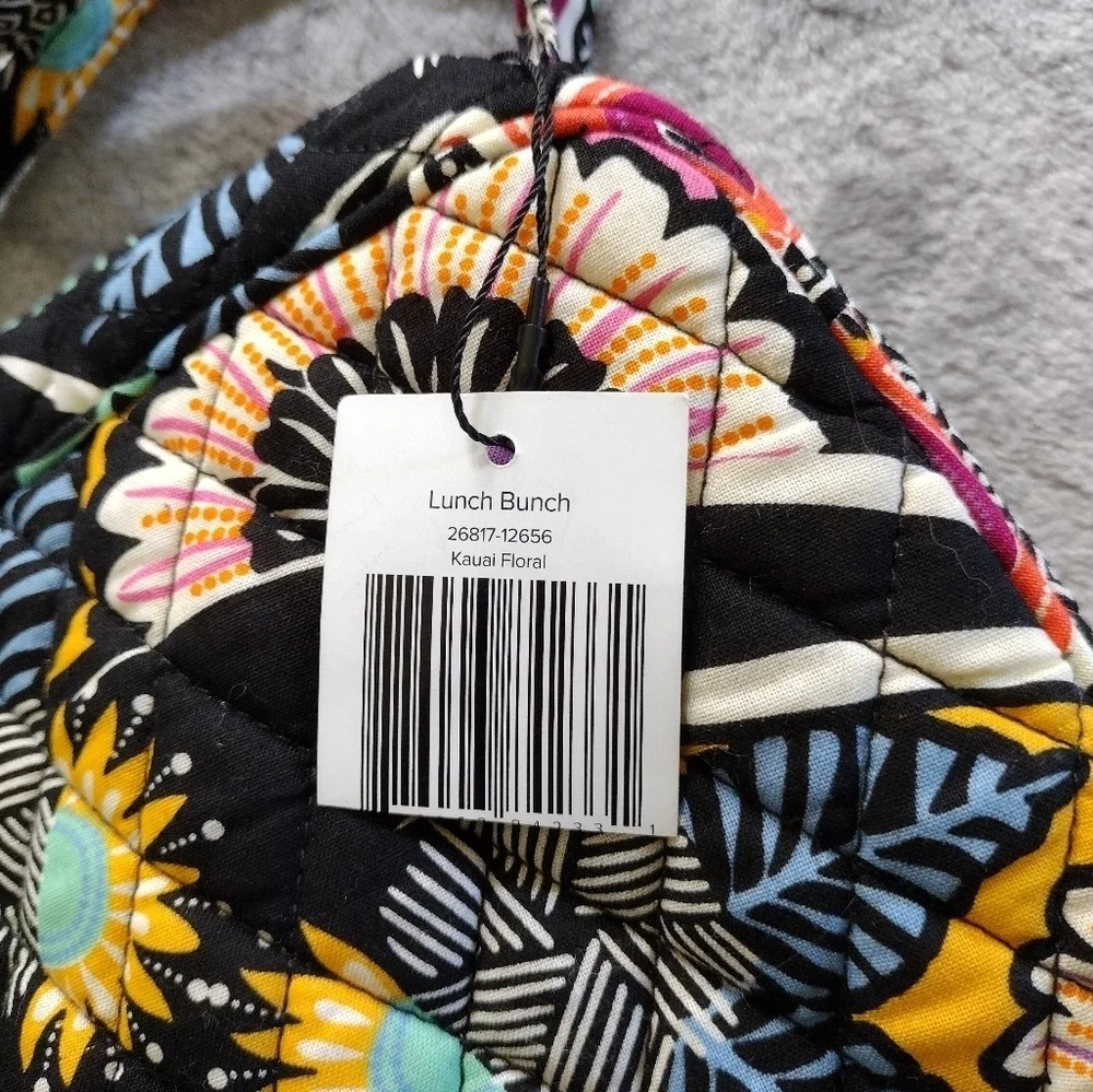 VERA BRADLEY NWT Lunch Bunch lunchbox Kauai Floral